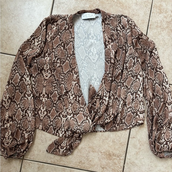 RESA Python Tie Front Blouse - Picture 2 of 10